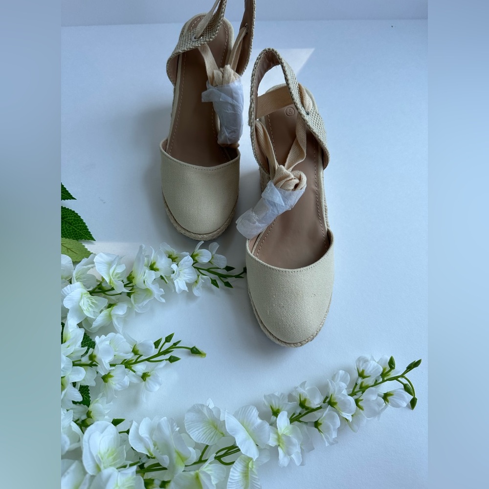 ZBY Espadrilles Round Toe Slingback Ankle Wrap Shoes Size 5 Women Ivory Color